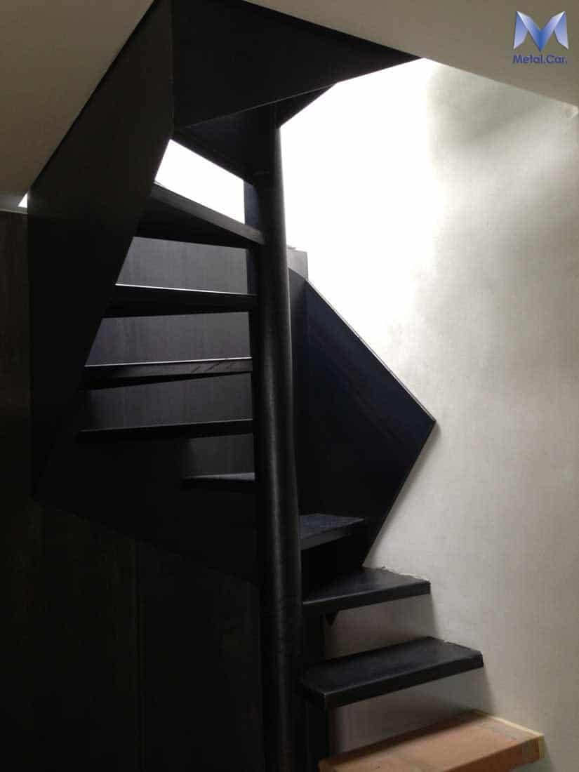 scala in ferro cerata