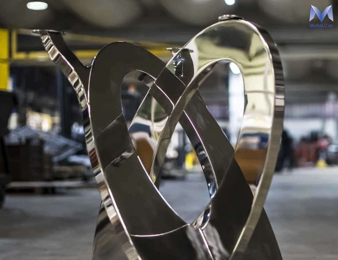 struttura per tavoli in acciaio